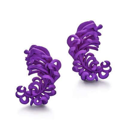 Catalog image of ‘Tickle Me Feather’ Pair of Resin Ear Clips | JAR | ‘Tickle Me Feather’ 樹脂耳夹一對