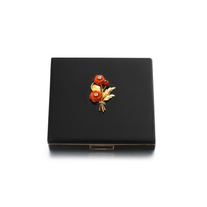 Catalog image of Poudrier laque et corail | Lacquer and coral powder compact