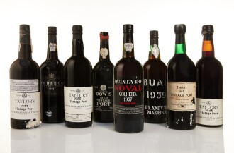 View 1 of Lot 118:  Taylor Vintage Port 1977  (12 BT)