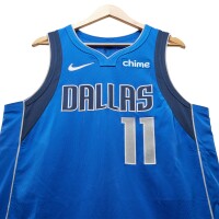 View 2 of Auction: NBA Auctions Weekly: Icon and Statement Edition | Part II