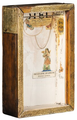  HÔTEL DU CHARIOT D'OR (PETROLEUM SPLENDOR)