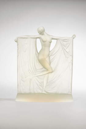 Catalog image of "Suzanne" Statuette