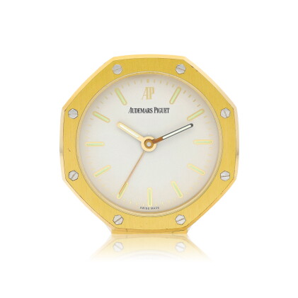 Catalog image of A gilt brass desk clock, Circa 1995 | 愛彼 鍍金銅製座鐘，約1995年製
