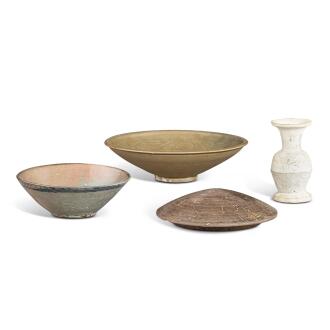 View 1 of Lot 9722: Four pottery wares | 陶器四件
