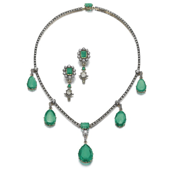 Emerald and diamond necklace and a pair of earrings, first half